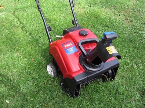 ELECTRIC START TORO SNOWTHROWER POWER CLEAR 180 - Asking $139.00 | The