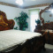 PALAIS ROYALE~FINE FURNITURE~BROWN KING BEDROOM SET/DRESSER~WOOD